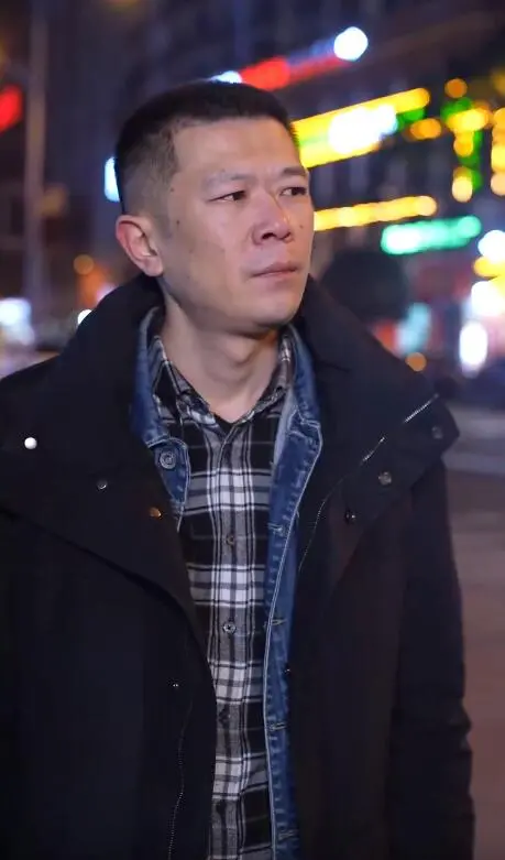 《冷暖生活》:一部触及灵魂的社会现实剧,在平凡中感受人性的光辉